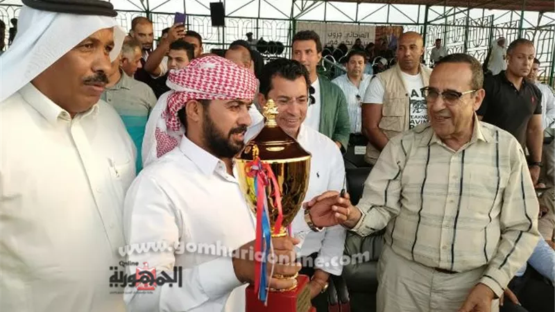 وزير الشباب والرياضة ومحافظ شمال سيناء يفتتحان مهرجان الهجن