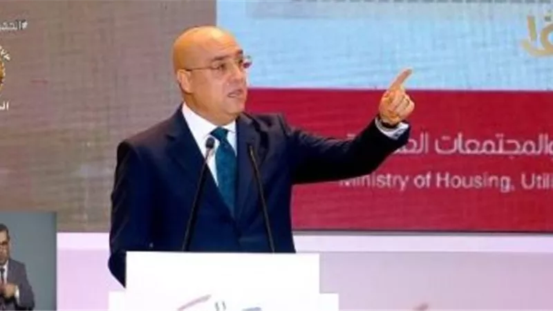 وزير الإسكان: الرئيس صدق على استراتيجية التحلية حتى 2050