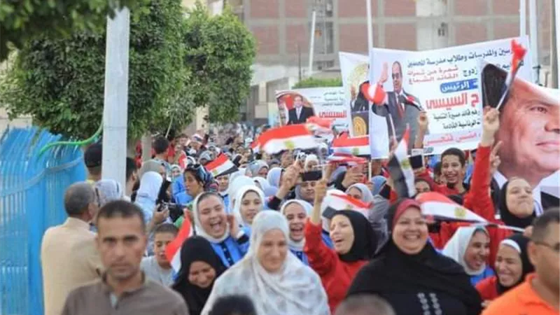 مسيرة حاشدة بالشرقية لدعم ترشح السيسى بالانتخابات الرئاسية