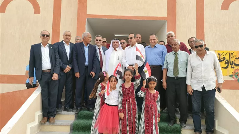 محافظ شمال سيناء يفتتح مدرسة الخروبة والفصل سابق التجهيز بشيبانة