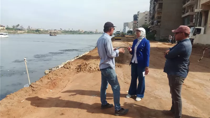 متابعه العمل بمشروع امتداد المشاية الجديدة بطول 1250متربالمنصورة