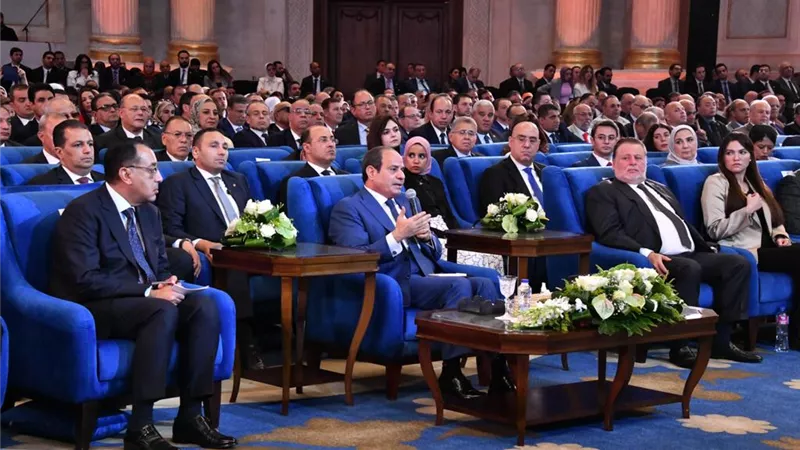 الرئيس السيسي : تكلفة استصلاح ٤ مليون فدان تصل إلى تريليون جنيه