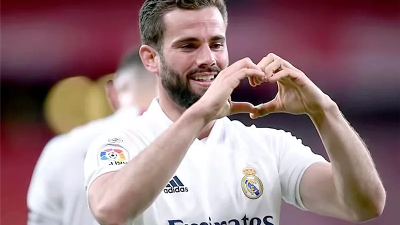 فرنانديز مهدد بالغياب عن الكلاسيكو أمام برشلونة فى 