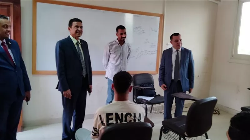 ألسن الأقصر تستقبل دفعة الطلاب الجدد بلقاءات تعريفية
