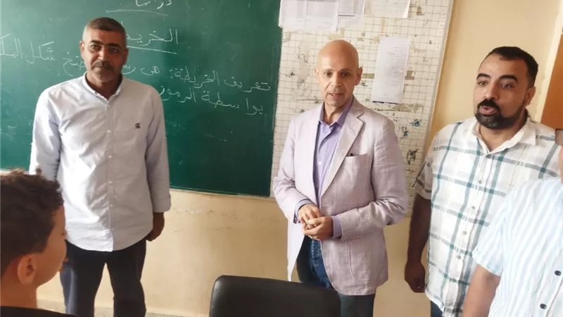 مدير صحة الشرقية يتابع تطعيم طلبة المدارس ضد الالتهاب السحائي
