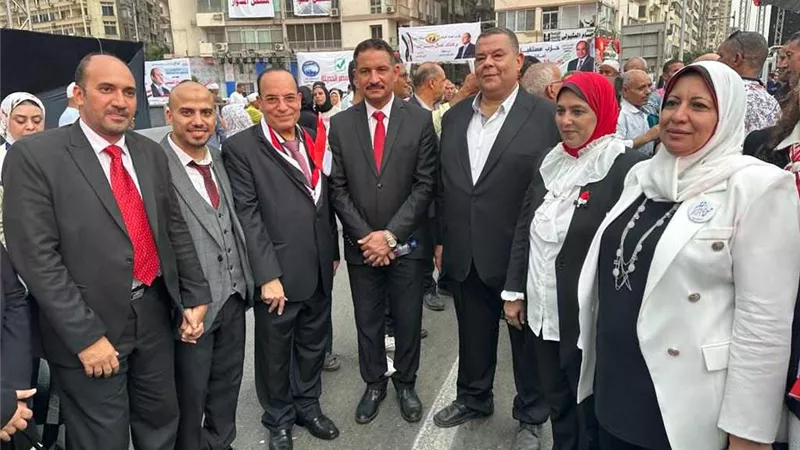 مسيرة للتعليم الخاص ومجالس الأمناء بالجيزة لتأييد ترشيح السيسي
