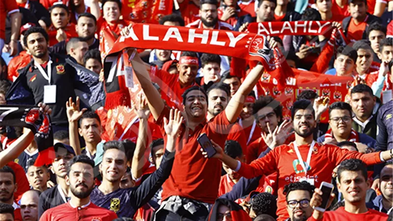 الأهلي يطالب بالسعة الجماهيرية الكاملة في دوري السوبر الإفريقي