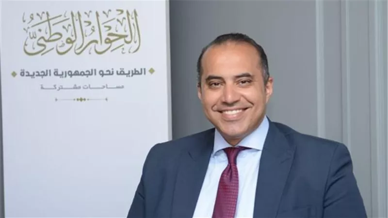 الرئيس السيسي يكلف المستشار محمود فوزي برئاسة حملته الانتخابية في الانتخابات الرئاسية المقبلة