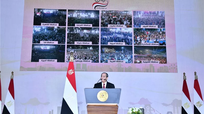 متحدث الرئاسة ينشر صور الرئيس خلال فعاليات اليوم الثالث والأخير من مؤتمر «حكاية وطن»
