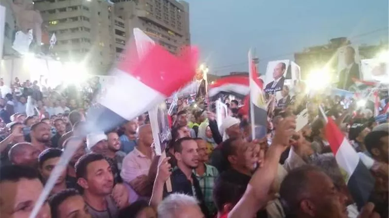 الملايين احتشدوا فى الميادين لمطالبة السيسى بالترشح للانتخابات