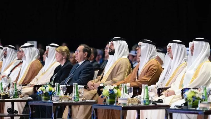 وزير البترول يشارك في مؤتمر أبوظبي الدولي للبترول 