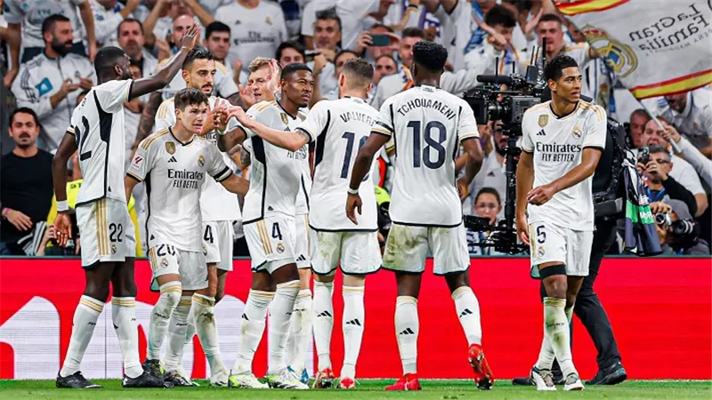 موعد والقناة الناقلة للقاء ريال مدريد ونابولي بدوري أبطال أوروبا