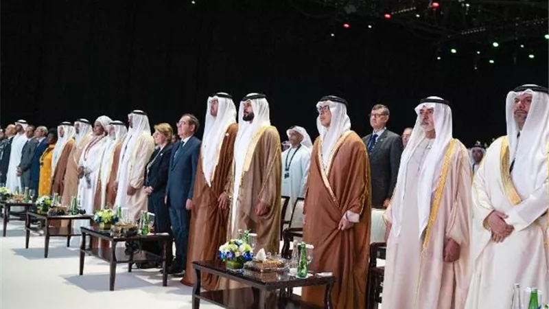 الملا: الغاز الطبيعي سيلعب دورا حاسما في الانتقال للطاقة الخضراء