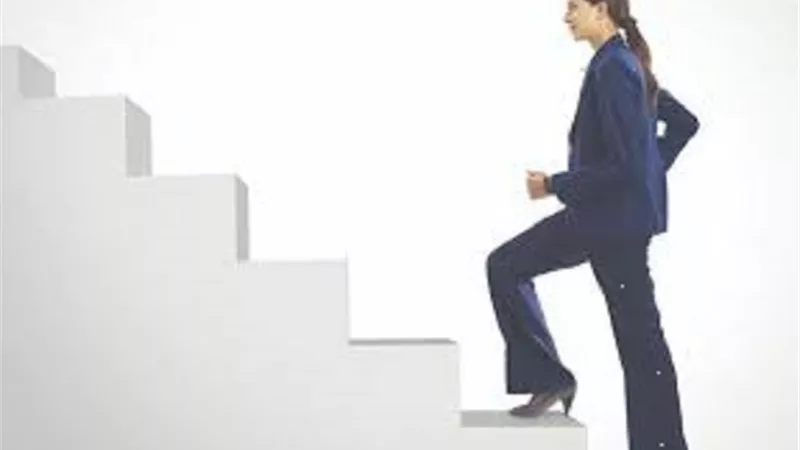 دراسة تكشف الفوائد الصحية لصعود درجات السلم