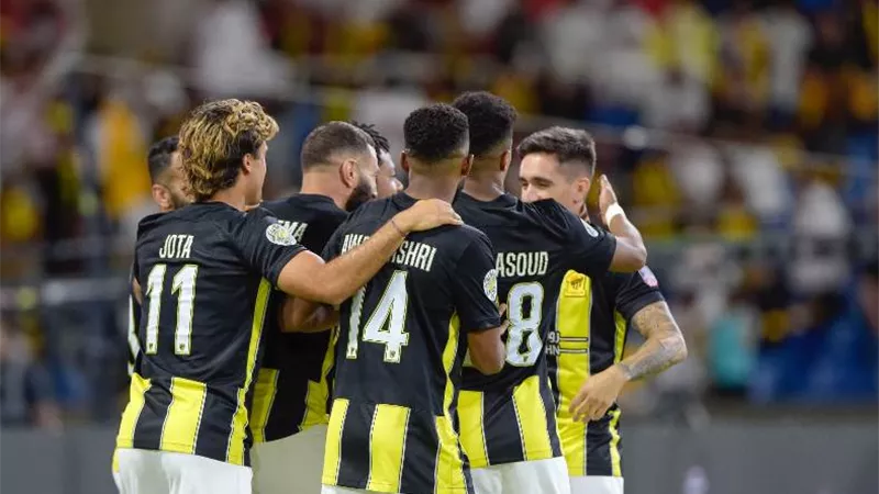 سانتو يعلن تشكيل اتحاد جدة ضد سباهان في دوري أبطال آسيا