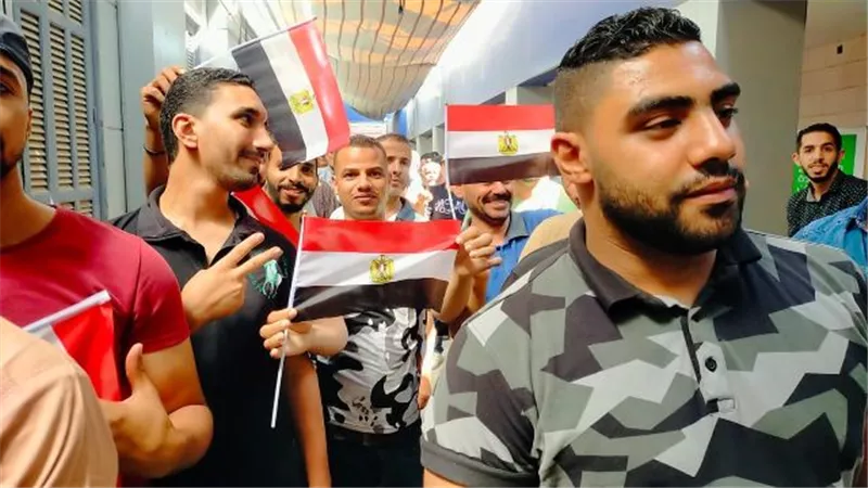 مكاتب الرحاب ومصرالجديدة وعين شمس مكتملة العدد لدعم الرئيس السيسي