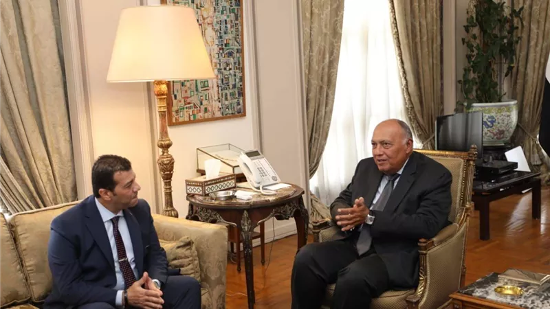 وزير الخارجية يستقبل رئيس مجلس إدارة الهيئة الوطنية للانتخابات
