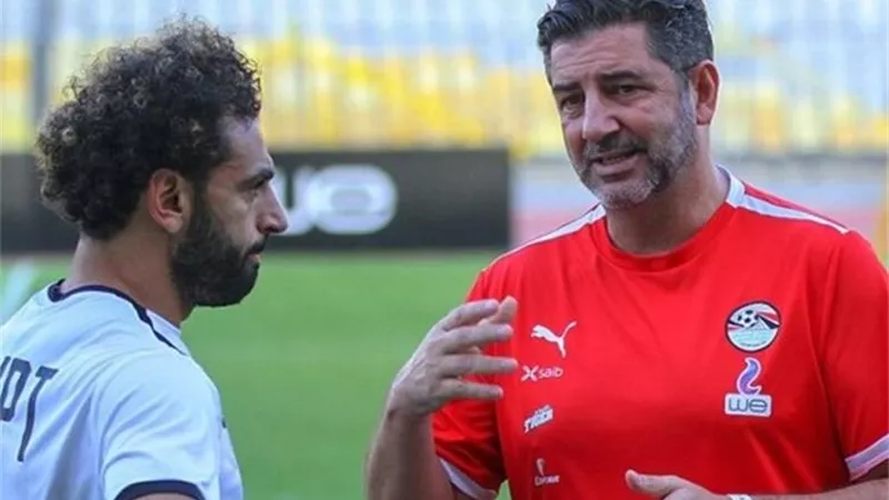 قرار حاسم من فيتوريا بشأن معسكر منتخب مصر المقبل