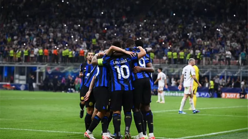 إنتر ميلان يفوز بصعوبة علي بنفيكا بهدف في دورى أبطال أوروبا