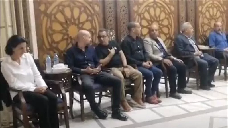 أسرة محمد فريد تستقبل عزاء بمسجد الحامدية الشاذلية