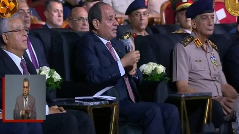 السيسي : الجيش المصري بعد ١٩٦٧ استطاع كسر حاجز الخوف وعدم الثقة وفرق القوة مع العدو