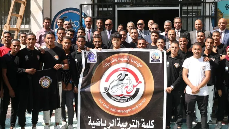 رئيس جامعة جنوب الوادي يشهد حفل استقبال الطلاب الجدد