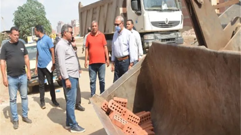 محافظ القليوبية يشدد على عدم التهاون في مخالفات البناء
