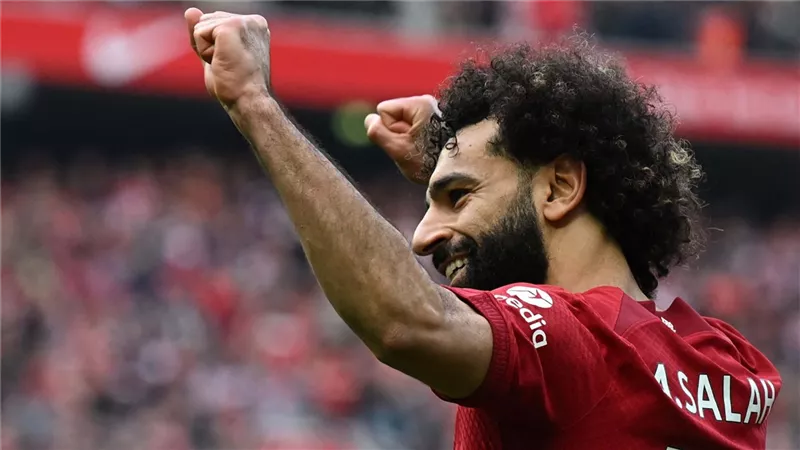 محمد صلاح يقود هجوم ليفربول أمام سانت جيلواز في الدوري الأوروبي