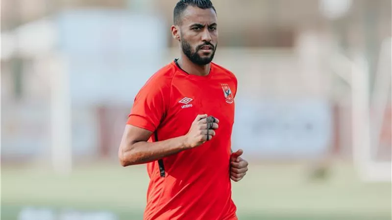 حسام عاشور: أعتذر للخطيب ولجماهير الأهلي والنادي فوق دماغي