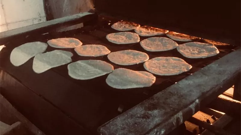ضبط ٧٥٠ كيلو دقيق مدعم قبل بيعه بالسوق السوداء في الإسماعيلية