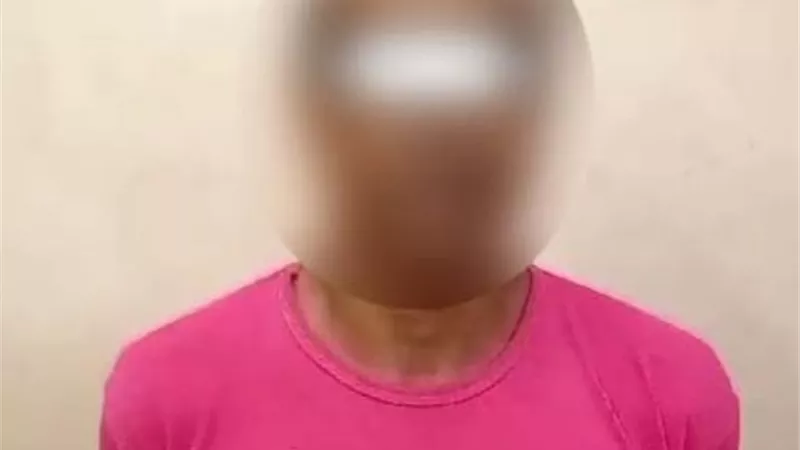هارب من أحكام وبحوزته مخدرات