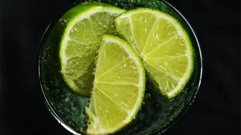 8 اطعمة تجنب تناولها مع الليمون