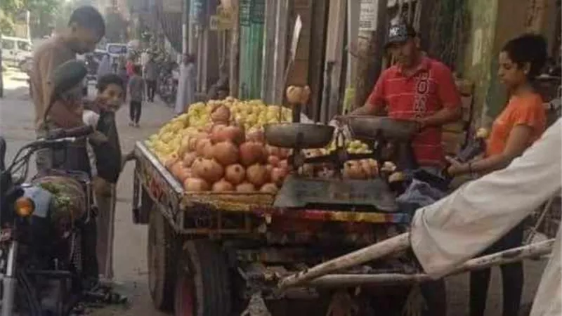 حملات مكبرة لرفع الإشغالات بمراكز محافظة المنيا