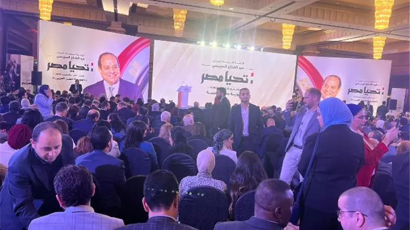 بدء التوافد على المؤتمر الأول لحملة المرشح الرئاسي عبدالفتاح السيسي