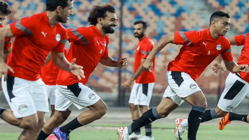 منتخب مصر يتوجه إلى الإمارات غدًا لمواجهة زامبيا والجزائر وديا