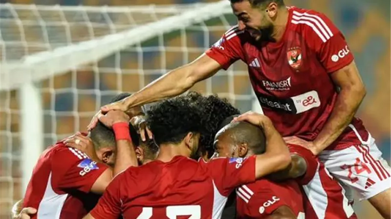الأهلي يحسم الشوط الأول بهدفين فى مرمي الإسماعيلي - شاهد