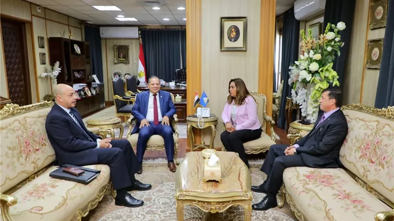 محافظ دمياط تستقبل رئيس جامعة دمياط