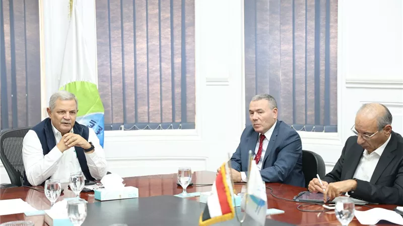 رئيس القابضة للمياه يتابع اجراءات الصيانة بمحطات مياه الشرب