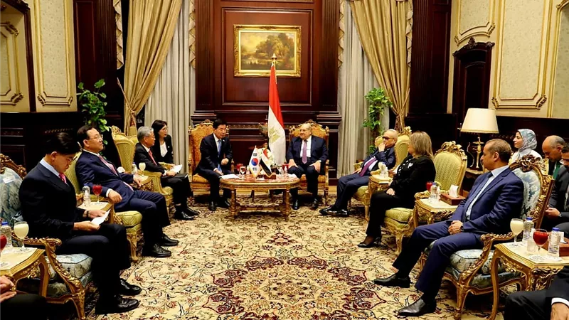 رئيس الشيوخ يستقبل رئيس الجمعية الوطنية بكوريا الجنوبية