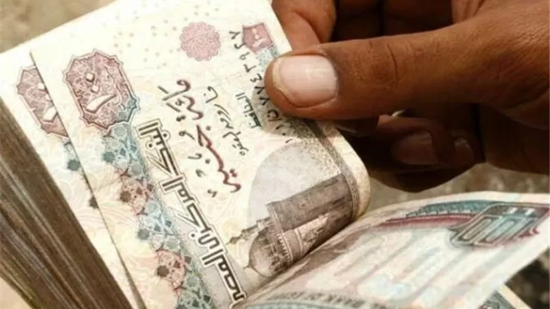 احسب مرتبك بعد زيادةالحدالأدنى للأجور وسط قرب استحقاقها في أكتوبر