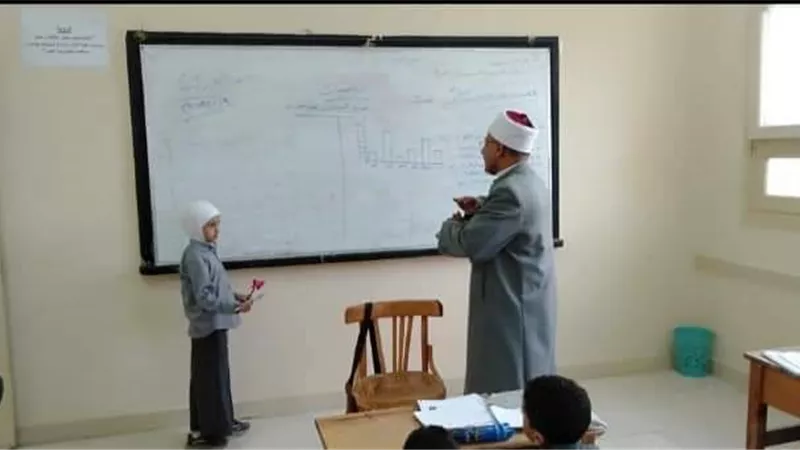 الهواري يواصل متابعته للمعاهد الأزهرية لمتابغة سير الدراسة