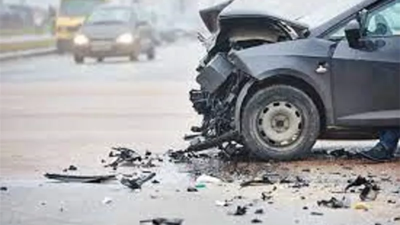 نجاة فنان شهير من الموت فى حادث سير مروع