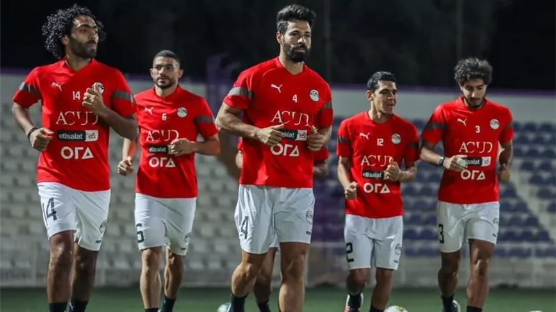 المنتخب يخوض تدريبه الأول بالإمارات استعدادا لوديتي زامبيا والجزائر