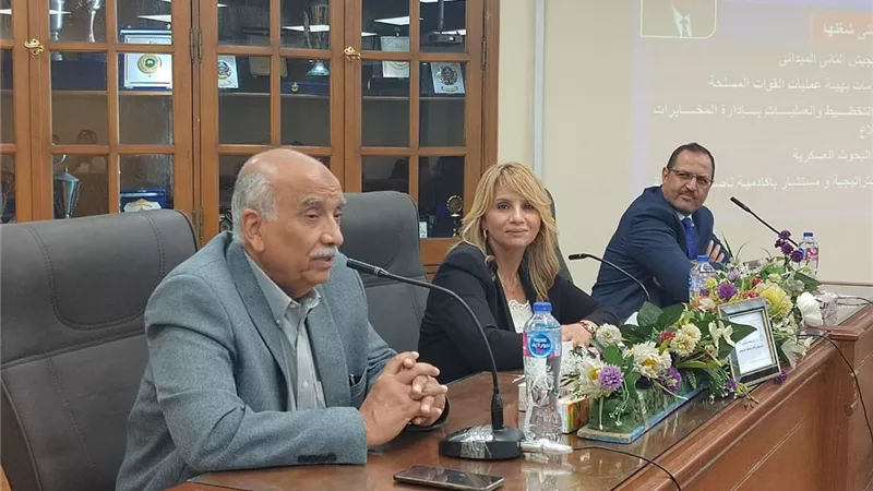 آداب عين شمس تحتفل بالذكرى الـ50 لنصر أكتوبرالمجيد وتكرم أبرز رموزها