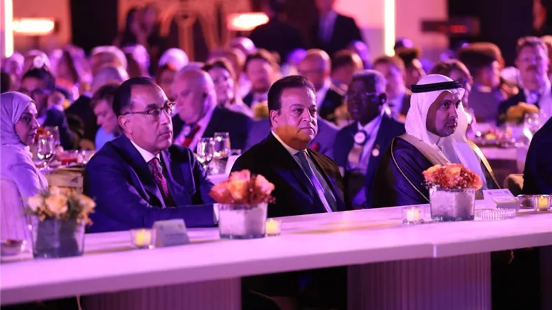 زاهي حواس يستعرض رحلة الطب في مصر منذ أكثر من 4 آلاف سنة
