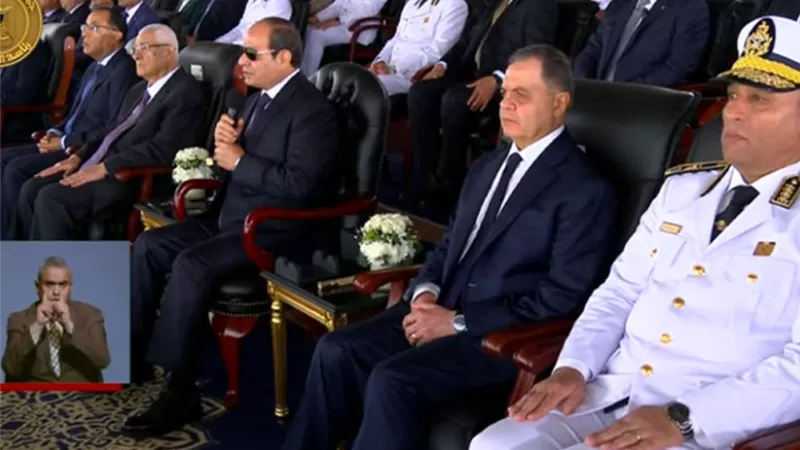 الرئيس السيسى : 
