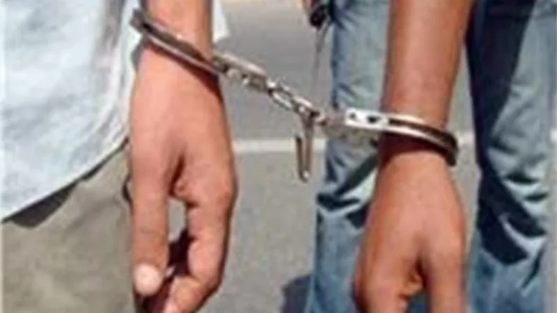 ضبط عاملين تعديا على السائق وسرقا التوك توك فى المنيا