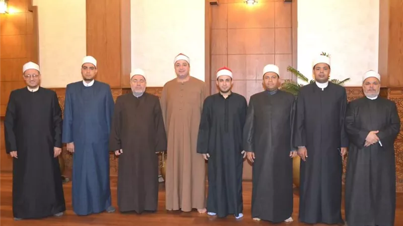 مقرأة كبار القراء برواية ورش بمسجد الإمام الحسين
