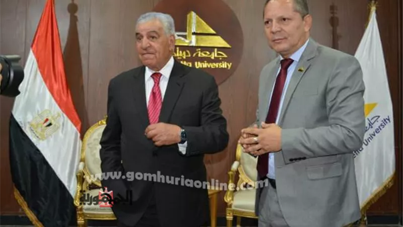 رئيس جامعة دمياط يستقبل الدكتور زاهى حواس وزير الأثار الأسبق