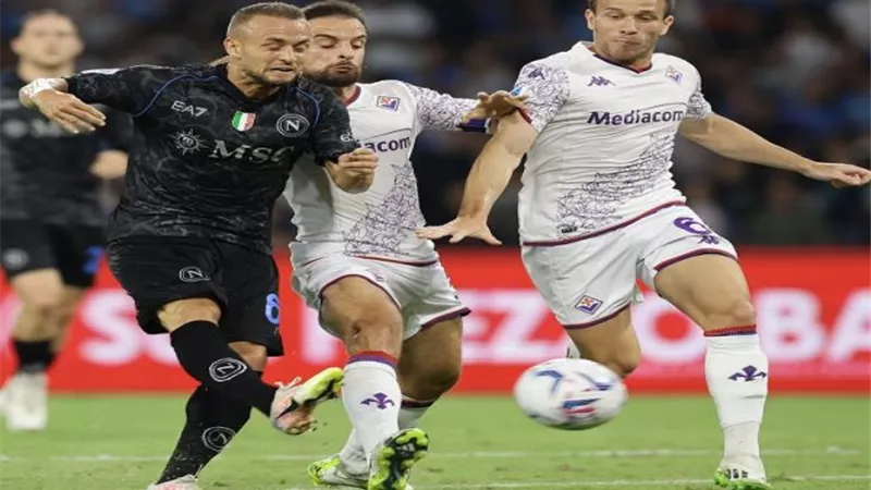 نابولي وفيورنتينا يرفضان خوض السوبر الإيطالي في السعودية